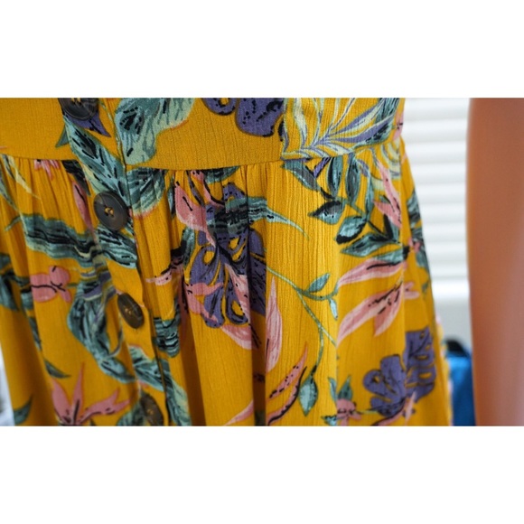 Tropical Floral Print Button Down Midi Dress - Picture 6 of 7
